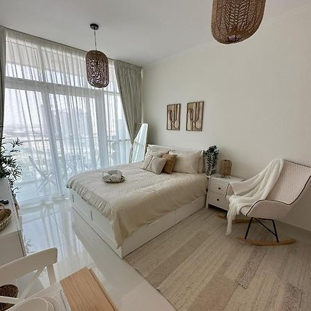 Tranquil Studio In Damac Hills Dubai Exteriör bild